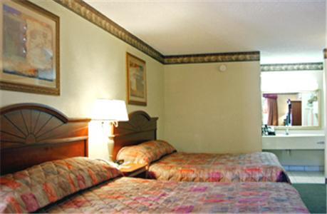 Baymont By Wyndham Lake City Kamer foto